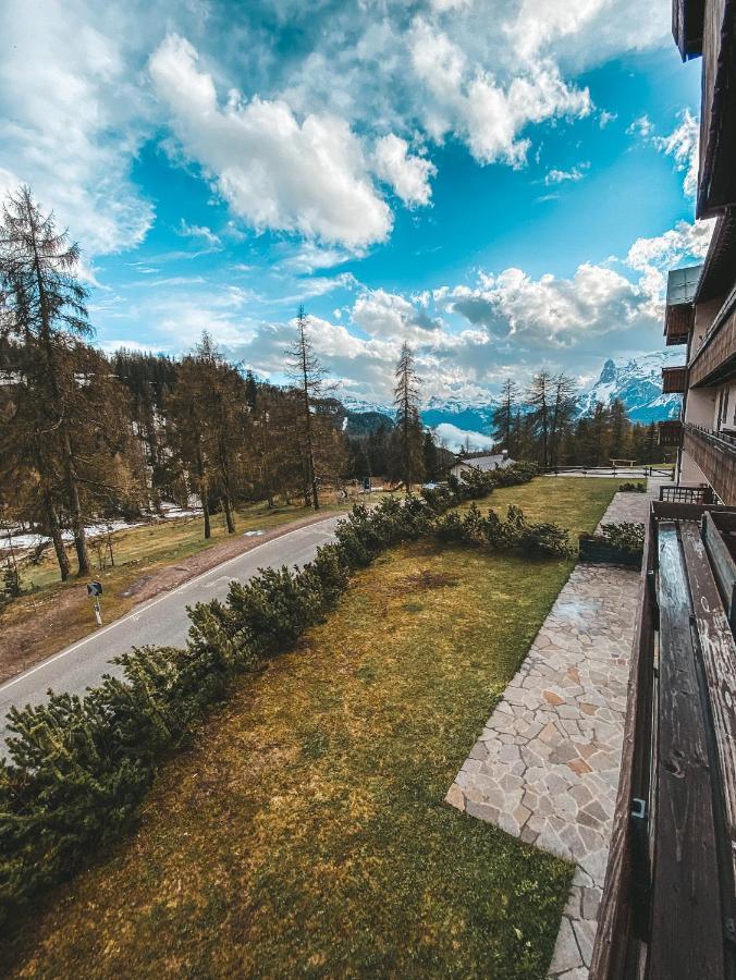 Una Perla A Cortina Cortina dʼAmpezzo Exterior foto