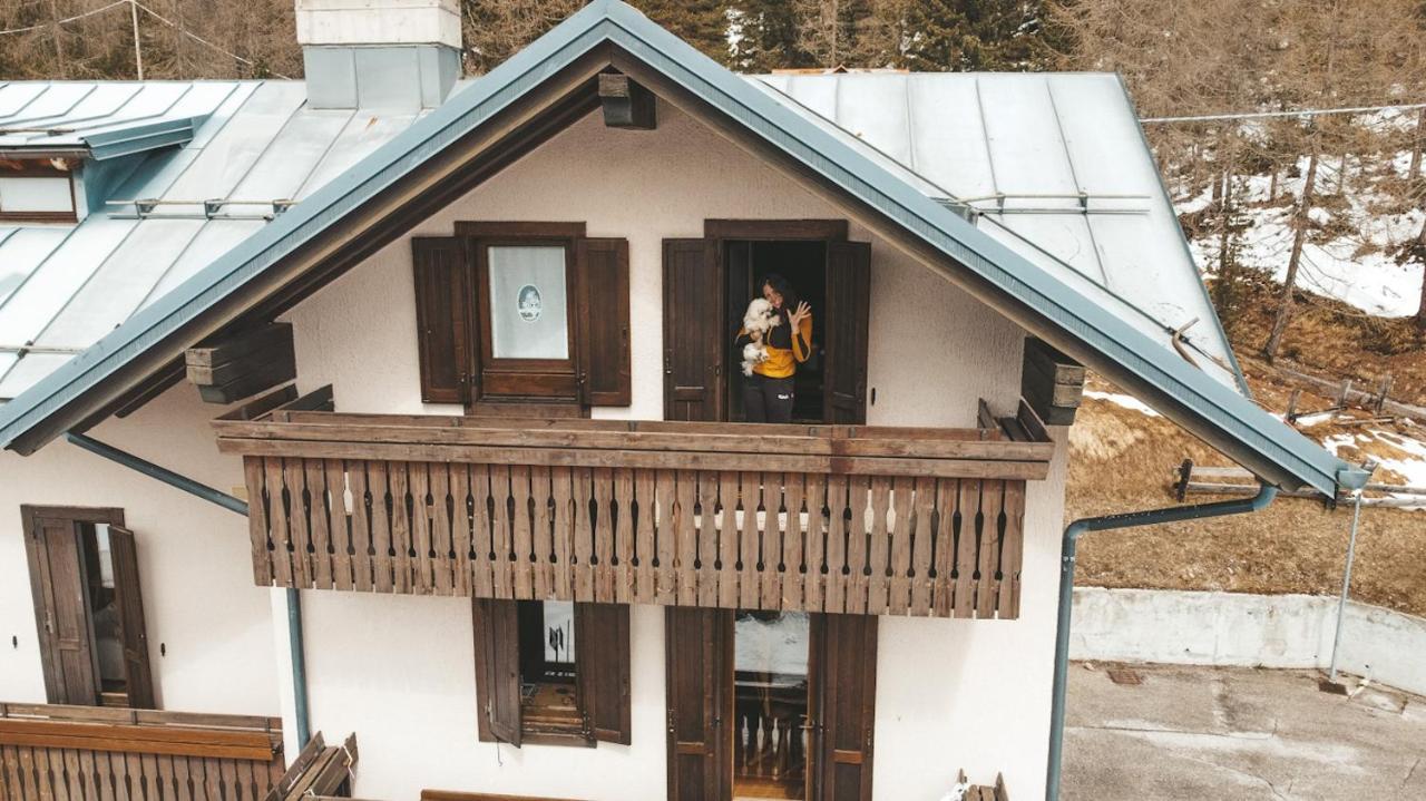 Una Perla A Cortina Cortina dʼAmpezzo Exterior foto